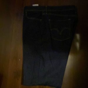 Levi’s 512 bootcut, perfectly slimming. Size 16